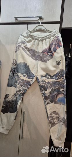 Спортивный костюм