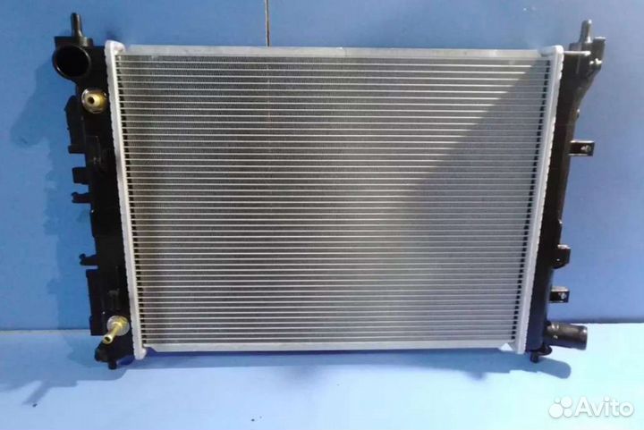 Радиатор охлаждения Хендай Солярис 2