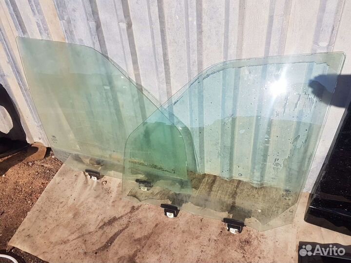 Стёкла дверей Range Rover Sport l320
