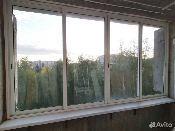 Алюминиевые окна на балкон б/у