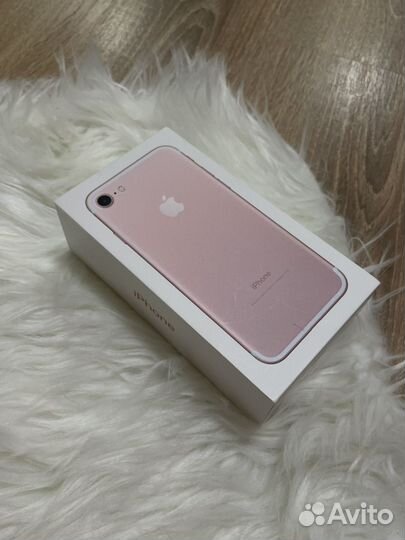 Коробка и чек iPhone 7