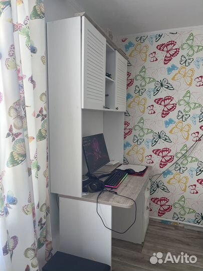 Рабочий стол для школьника