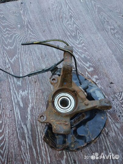 Цапфа для Toyota Corolla E12 2001-2007