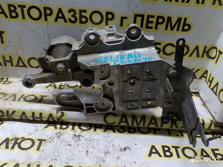 Кронштейн опоры кпп Nissan Qashqai (J10) 2006-2013