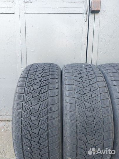 Bridgestone Blizzak DM-V2 225/55 R18 98T