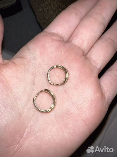 Золотые серьги с бриллиантами