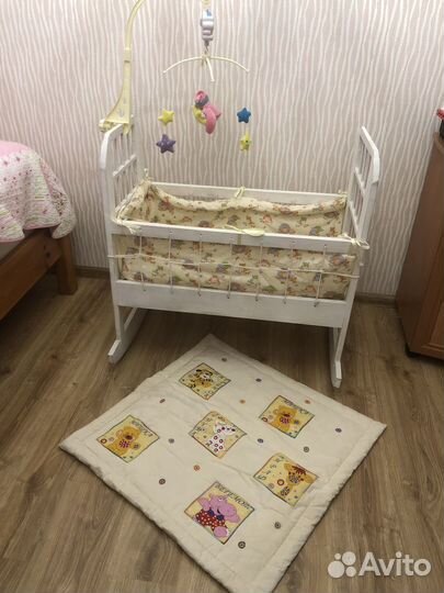 Детская кроватка качалка