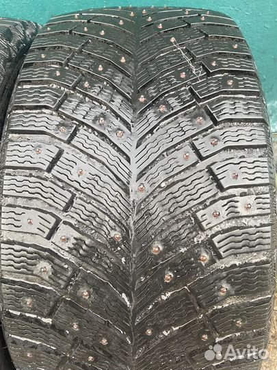 Michelin X-Ice North 4 225/40 R19 и 255/35 R19 93H