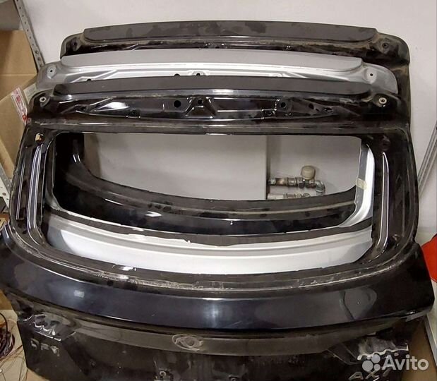 Дверь задка (крышка багажника) AX7