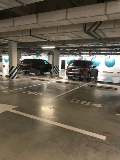 Машиноместо, 14 м²