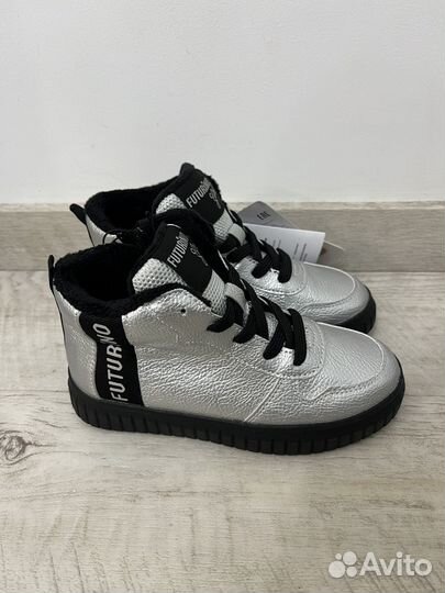 Ботинки 29 демисезонные для девочки Futurino