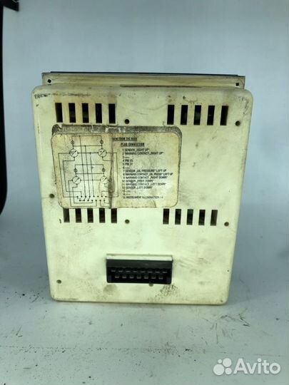 Панель индикаторов Volvo B6Le B10B