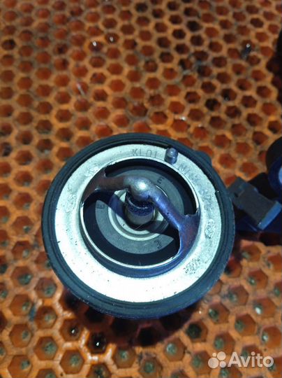 Корпус термостата Mazda 3