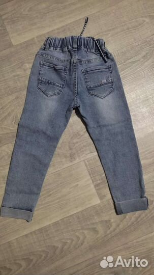 Джинсы