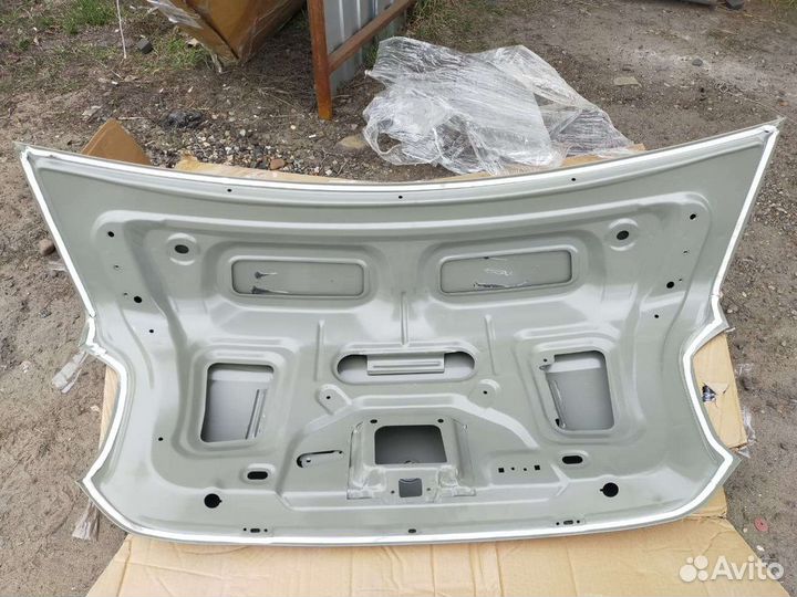 Крышка Renault Logan 2 (с 2013г)