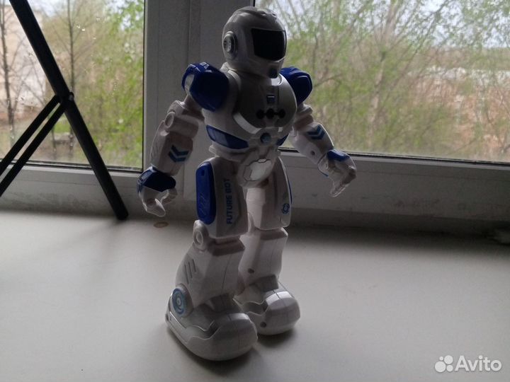 Игрушка робот
