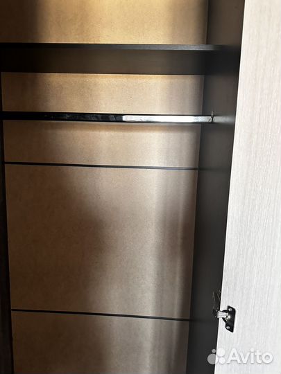 Угловой шкаф