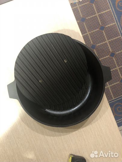 Чугунная сковорода