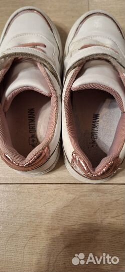 Кроссовки для девочки