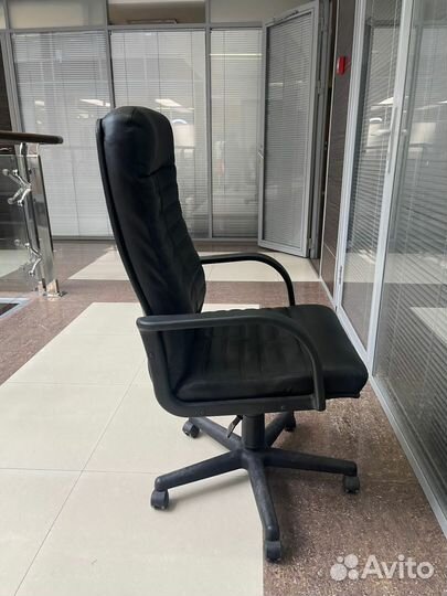 Компьютерный кресла