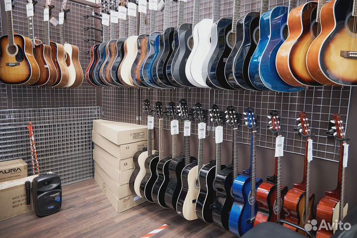 Электроакустическая гитара трэвел Yamaha + аксессу