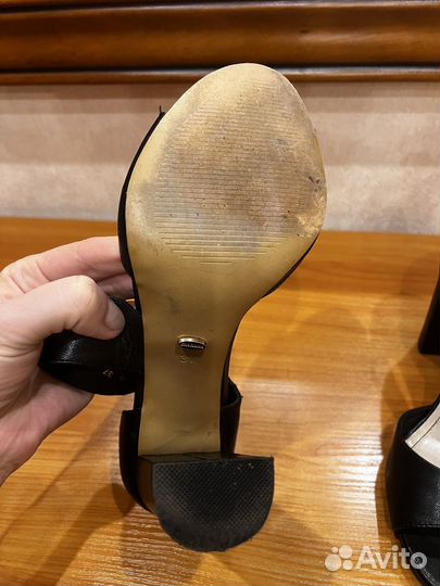Босоножки женские 37 размер