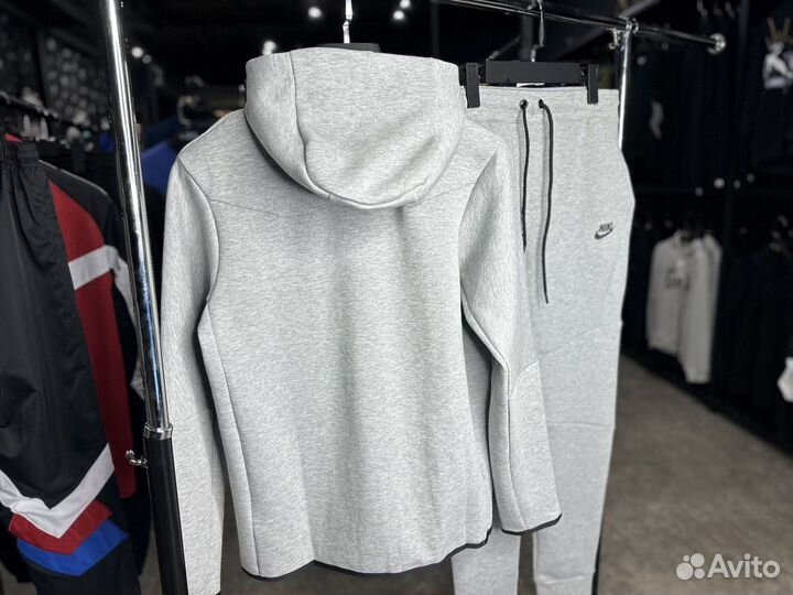 Спортивный Костью Nike Tech Fleece