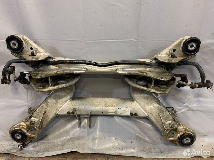 Подрамник задний Bentley Continental Flying Spur