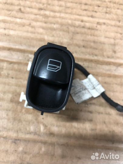 Кнопка стеклоподъемника W203 C203 Mercedes