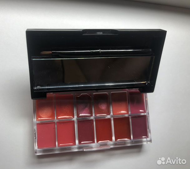 Блеск для губ