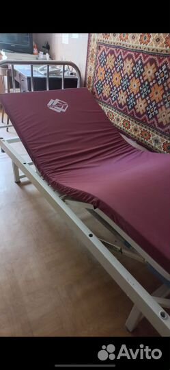 Кровать с подъемным механизмом 90х200