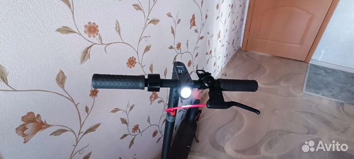 Самокат взрослый электрический бу