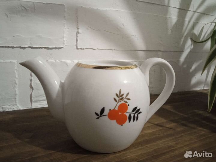 Сахарницы, чайник заварочный