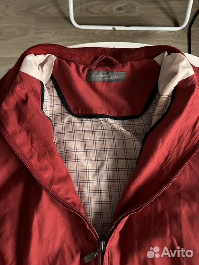 Ветровка бомбер