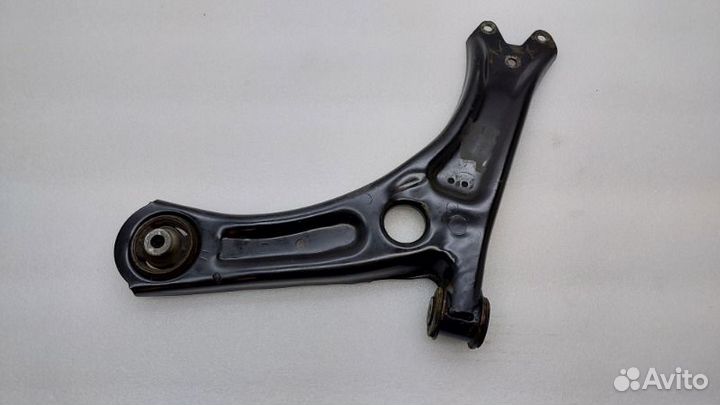 Рычаг передний левый Skoda Superb 3T ccza 2012