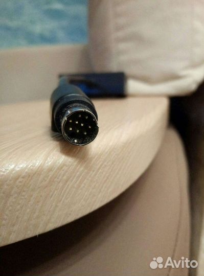 Кабель вывода для видеокарт 9-Pin на S-Video