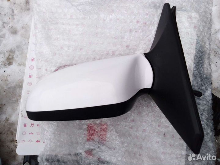 Зеркало наружное правое (мех)