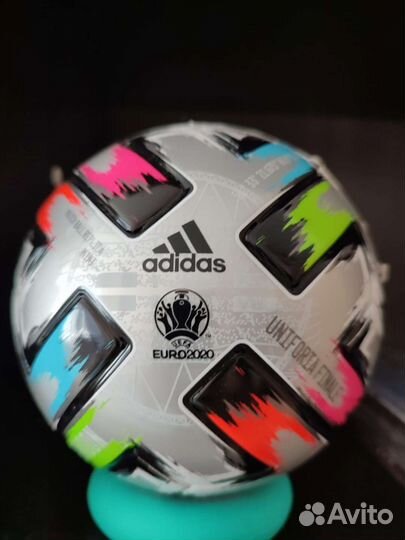 Футбольный мяч Adidas uefa