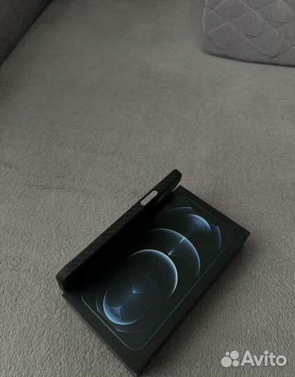 Чехол на iPhone 12 pro