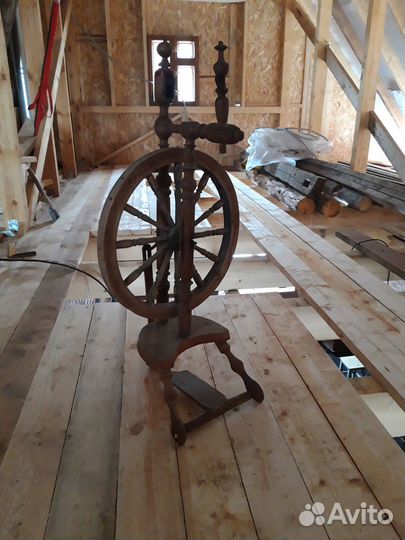 Прялка старинная