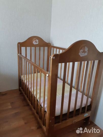 Детская кроватка