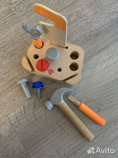 Набор игрушечных инструментов