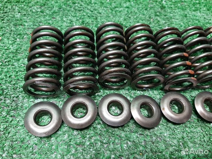 Пружина клапана (комплект) Skoda Fabia 5J