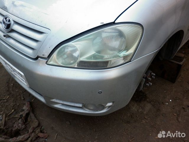 Фары тойота ипсум