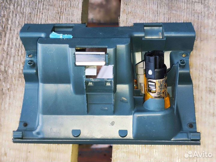 Пластик салона багажника Рено Кангу