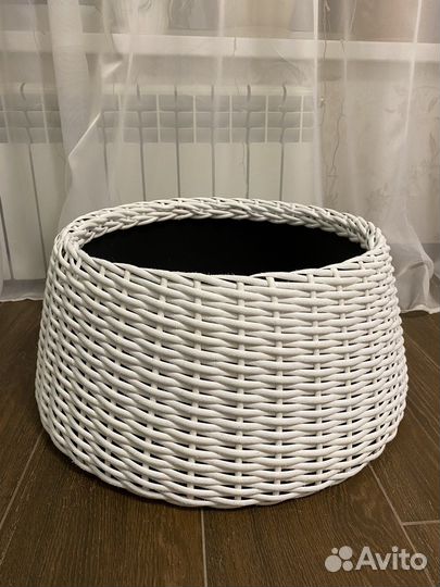 Корзинка из ротанга под Елку
