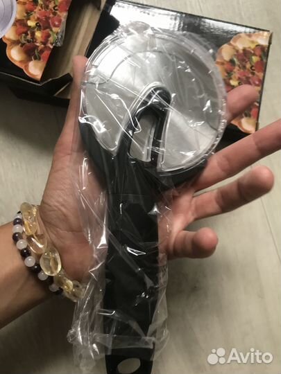 Нож для пиццы новый остатки после закрытия