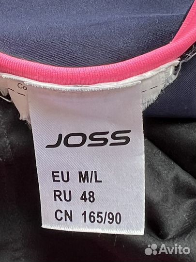 Купальники и шапочки для плаванья.Пакетом