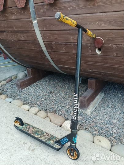 Трюковой самокат