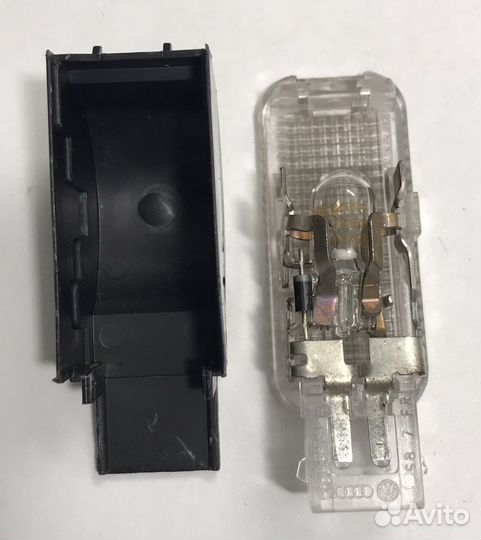 Фонарь подсветки багажника на audi